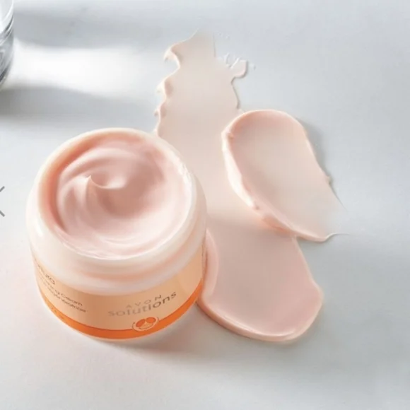 Avon Solutions Nurtura Replenishing Cream (Set 2) Limited quantity remaining 💕 - Picture 2 of 2